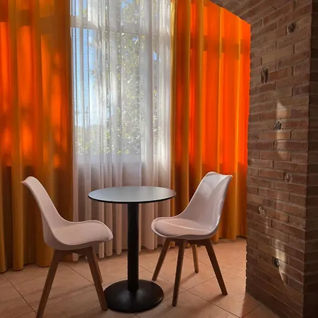 Xhelo's בית הארחה טיראנה